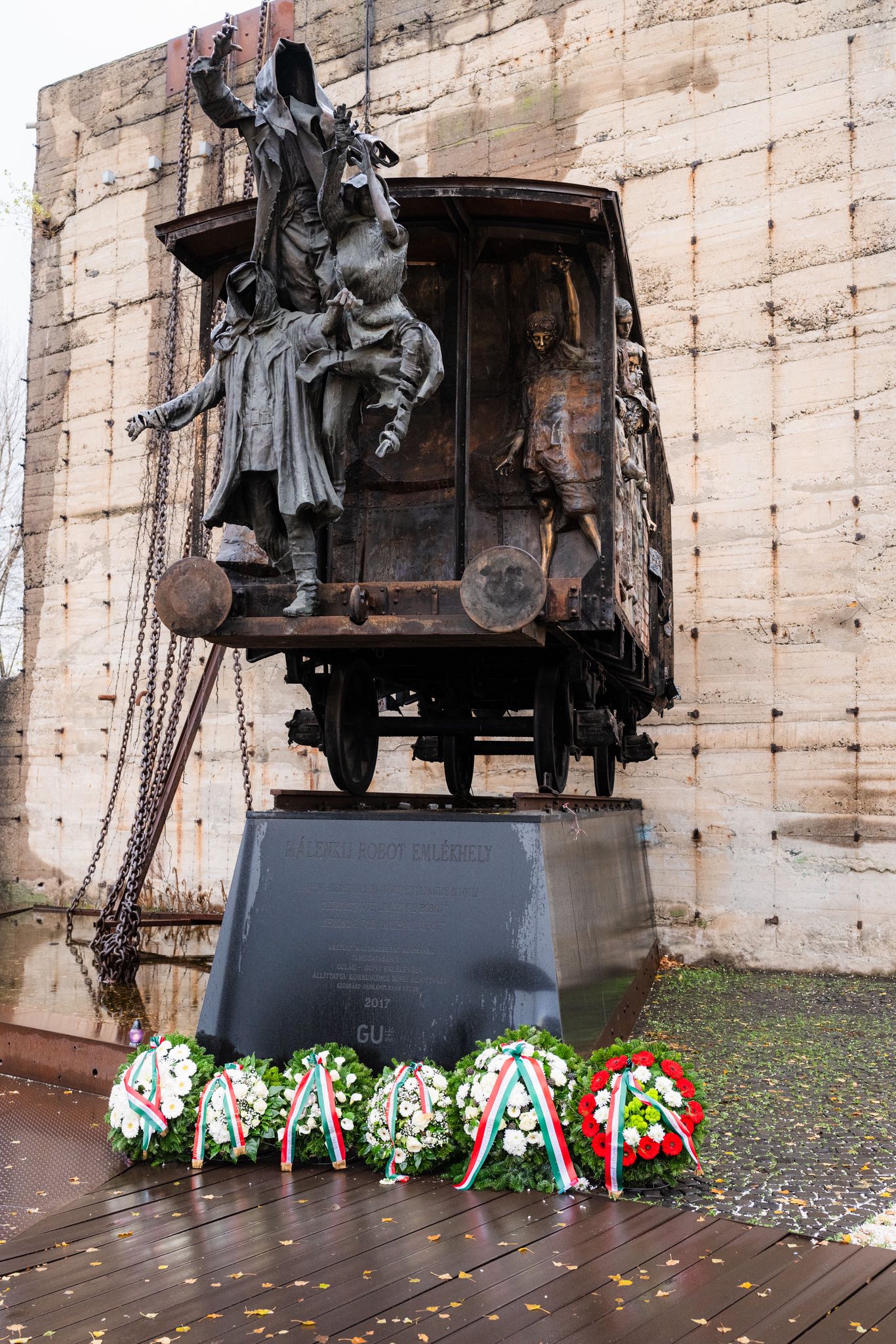 586329244 10230465358162347 2680729787753162925 n